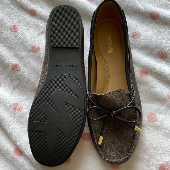Michael Kors Sutton Moccasins brand new - Picture 2 of 2